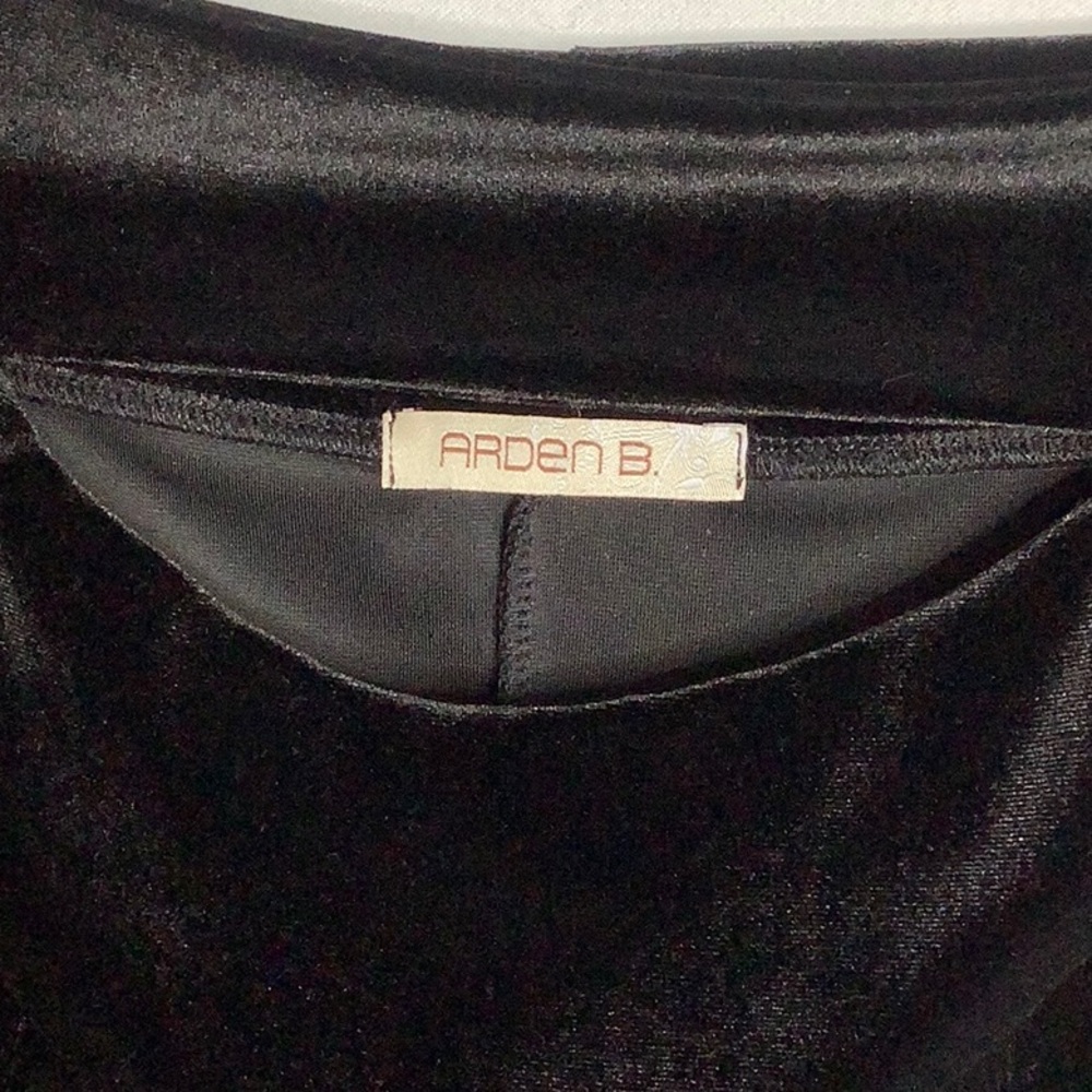 Elegant Black Velvet Peplum Off Shoulder Dress Size M Whimsigoth Vintage - Picture 12 of 16